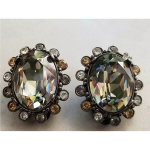 Oscar de la Renta Vintage Clip-on Earrings